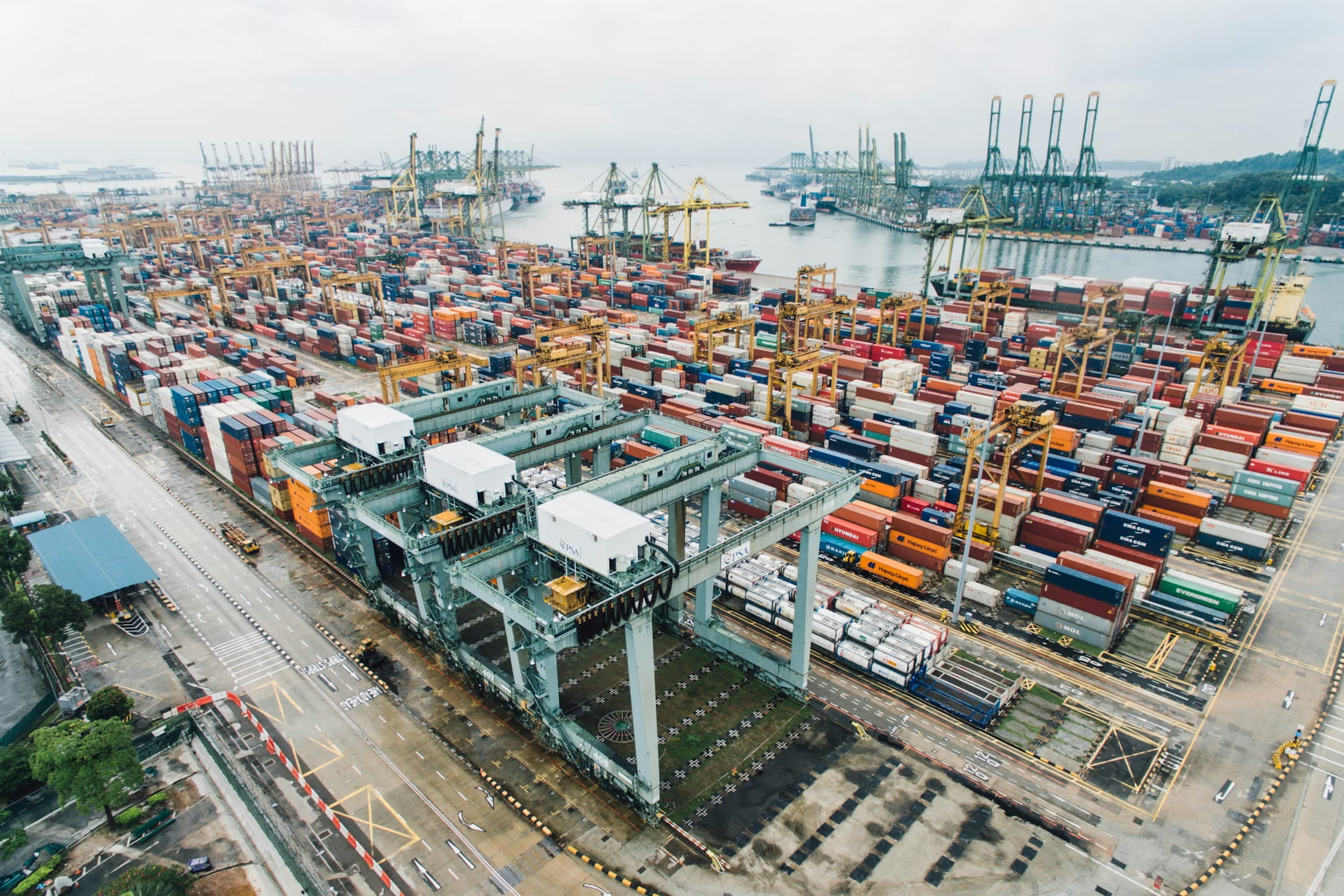 Mitra Terpercaya dalam Logistik Laut